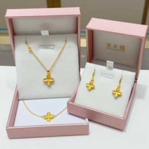 Pink Gift Box Jewelry Set